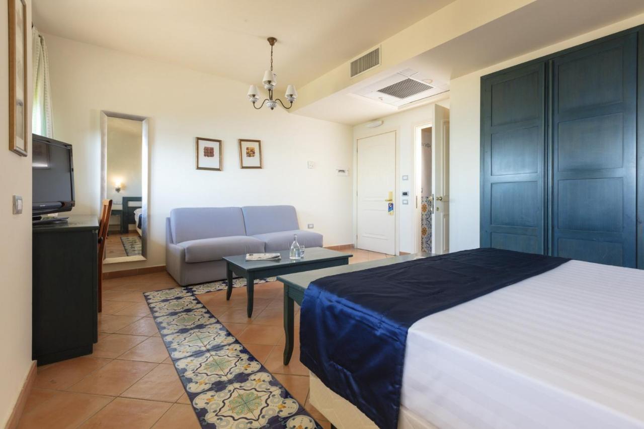 גאטה Summit Hotel מראה חיצוני תמונה