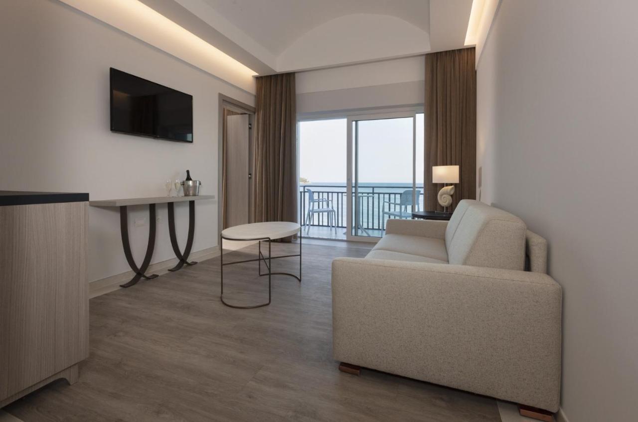 גאטה Summit Hotel מראה חיצוני תמונה