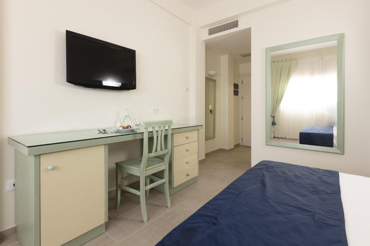 גאטה Summit Hotel מראה חיצוני תמונה